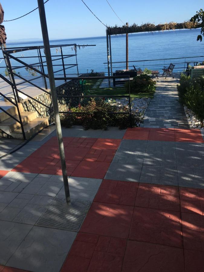 Villa Leonidas Koutsoupia Kokkino Nero Bagian luar foto