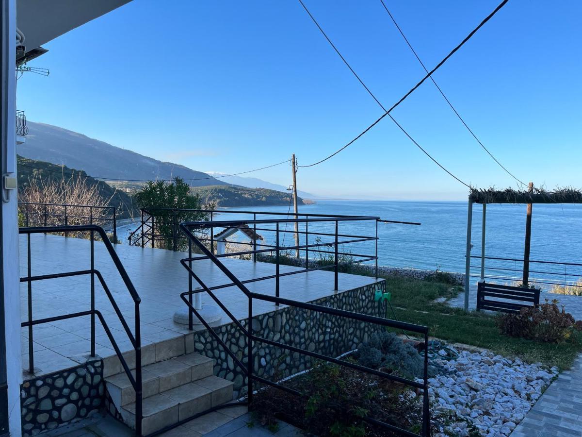 Villa Leonidas Koutsoupia Kokkino Nero Bagian luar foto