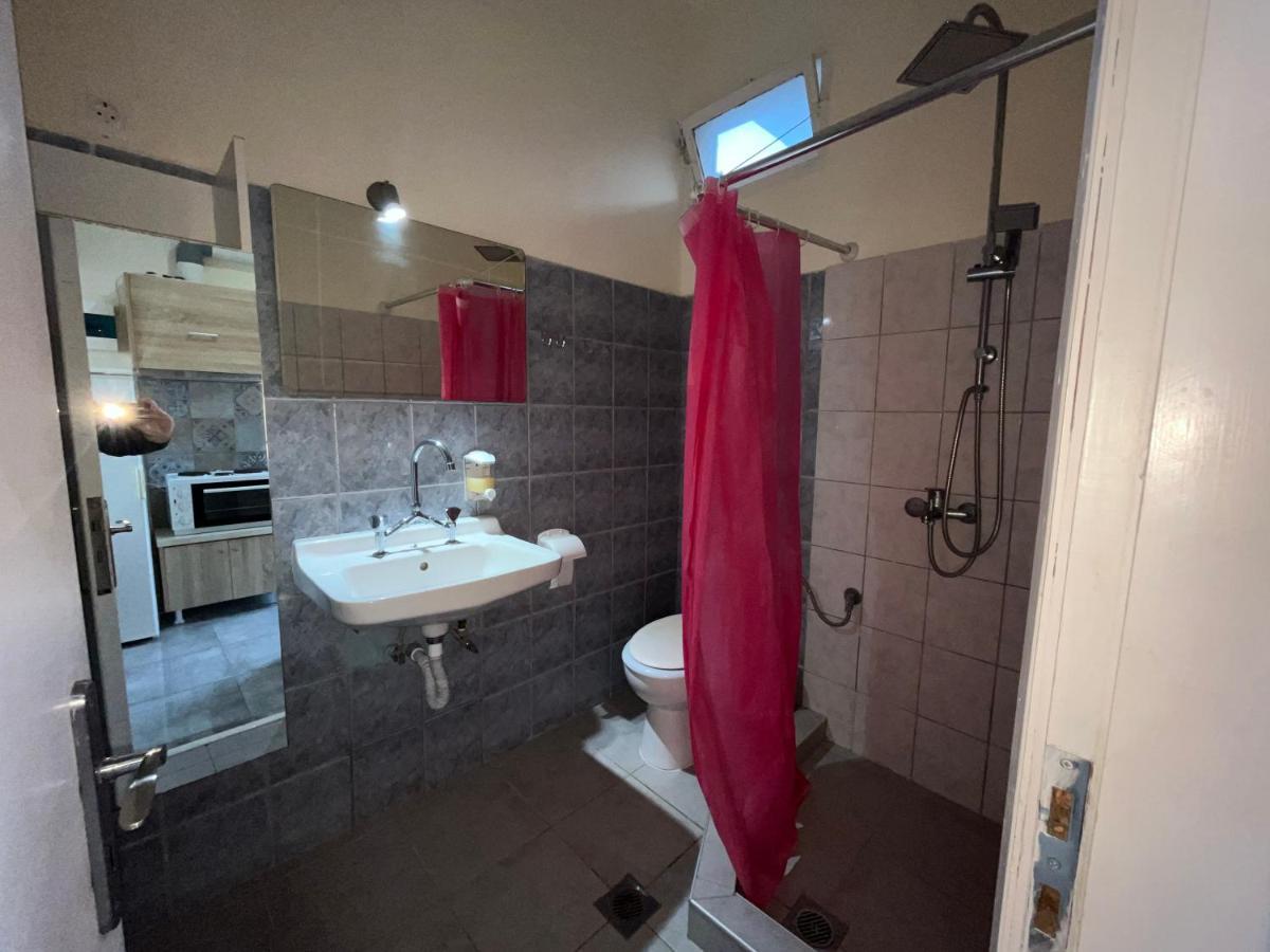 Villa Leonidas Koutsoupia Kokkino Nero Bagian luar foto