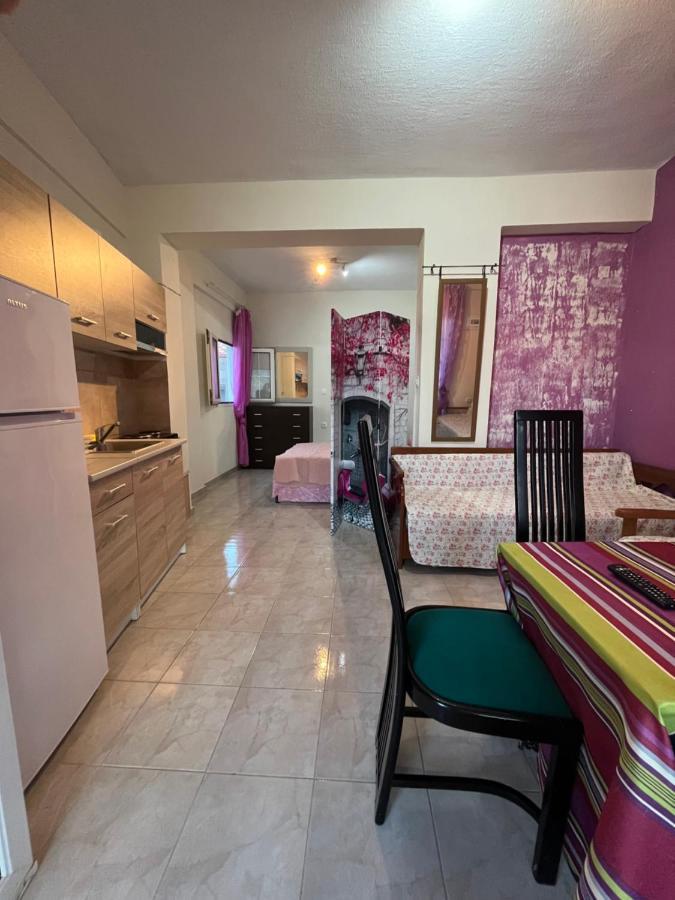 Villa Leonidas Koutsoupia Kokkino Nero Bagian luar foto